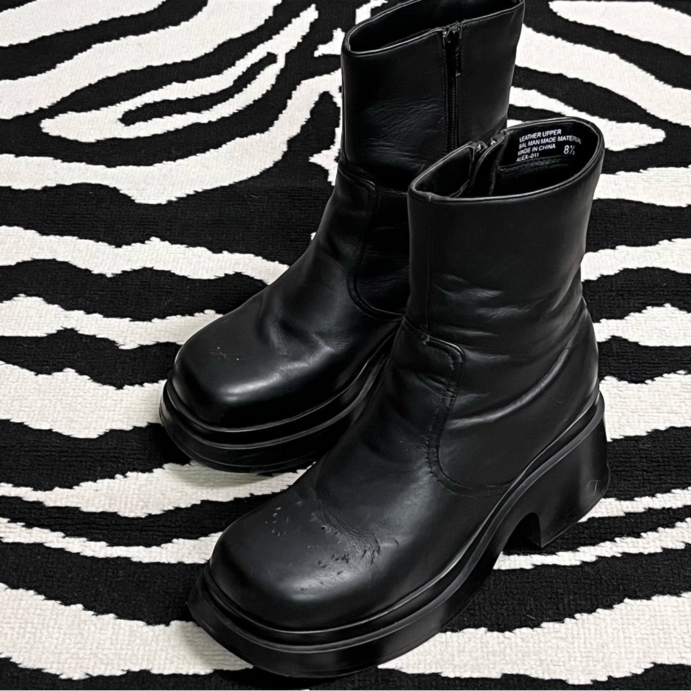 Vintage 90s Y2K SoHo Cobbler Alex Chunky Platform Leather Boots Size 8.5 - Picture 1 of 16